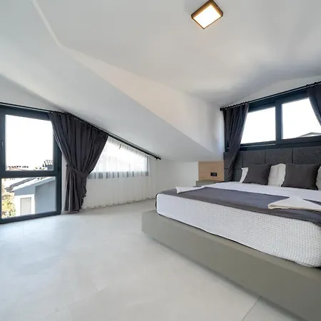Sapphire Villa
